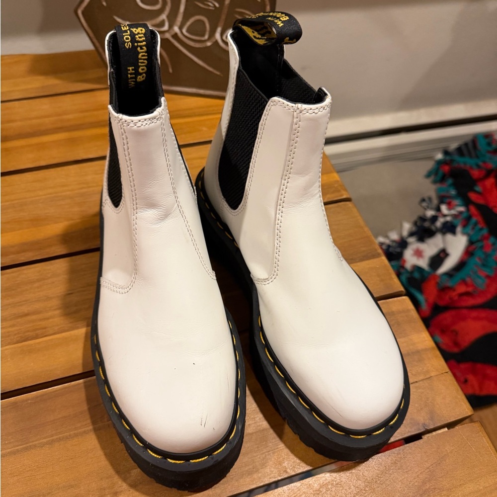 Dr. Martens Quad Leather Chelsea Ankle Boots White Size Women’s 8